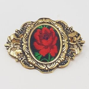 Vtg Byblos brooch Art Nouveau style metal